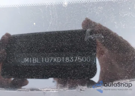 2013 Mazda Mazda3 I Sport from USA, damaged, VIN JM1BL1U7XD1837500